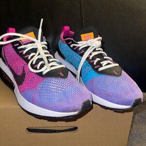 Dynamic Women's Air Max Flyknit Racer Next Nature Future Dream Size 7 EUC